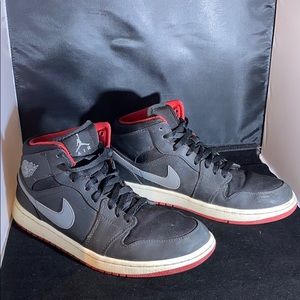 Nike Air Jordan 1 Mid 554724-004 Mens BlackGreyRed